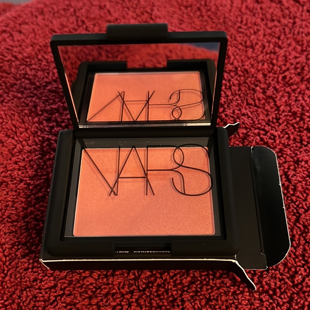 BNB NARS Blush Shade:Orgasm.